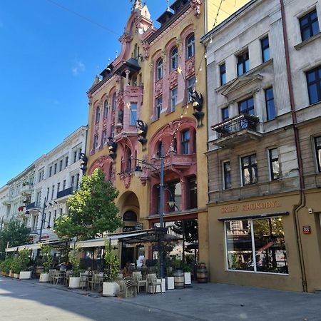 Apartment In The Strict City Centre ウッチ エクステリア 写真